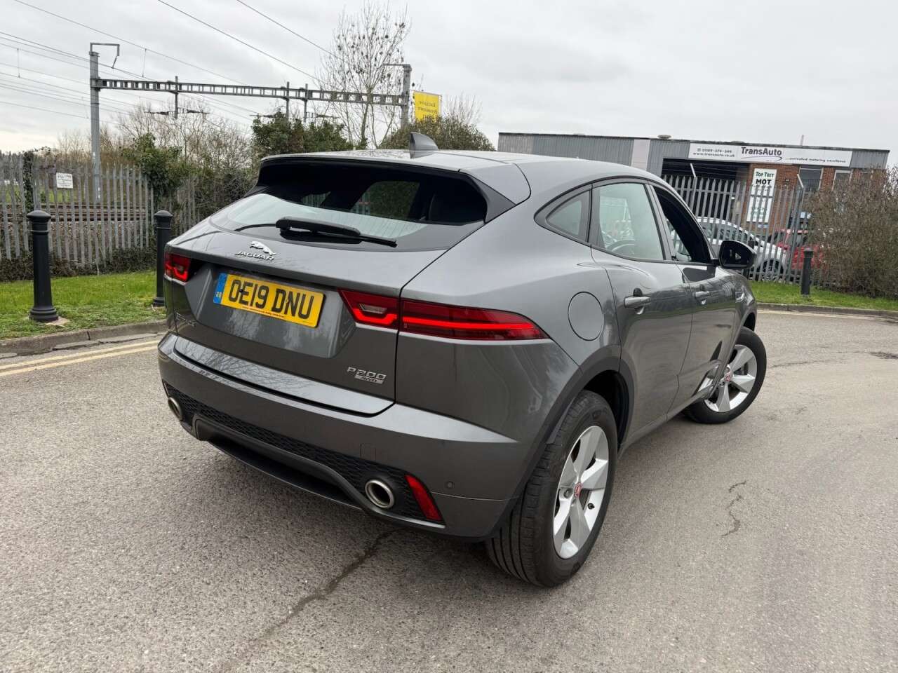 A 2019 JAGUAR E-PACE 2.0 P200 R-Dynamic S SUV 5dr Petrol Auto AWD Euro 6 (s/s) (200 ps) Leather, A 2019 JAGUAR E-PACE 2.0 P200 R-Dynamic S SUV 5dr Petrol Auto AWD Euro 6 (s/s) (200 ps) Leather,