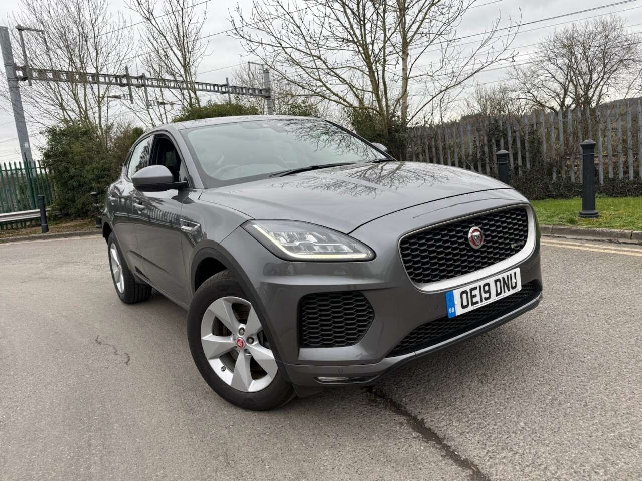 A 2019 JAGUAR E-PACE 2.0 P200 R-Dynamic S SUV 5dr Petrol Auto AWD Euro 6 (s/s) (200 ps) Leather, A 2019 JAGUAR E-PACE 2.0 P200 R-Dynamic S SUV 5dr Petrol Auto AWD Euro 6 (s/s) (200 ps) Leather,