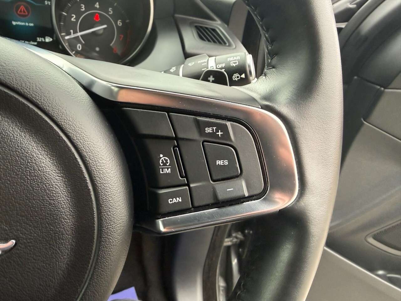 2019 JAGUAR E-PACE 2019 JAGUAR E-PACE