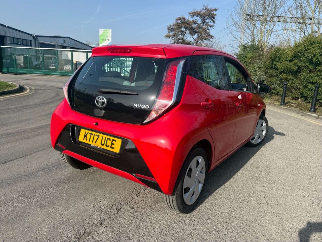 2017 TOYOTA AYGO 2017 TOYOTA AYGO