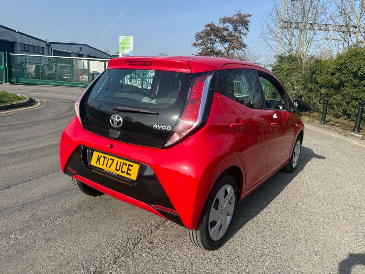 2017 TOYOTA AYGO 2017 TOYOTA AYGO