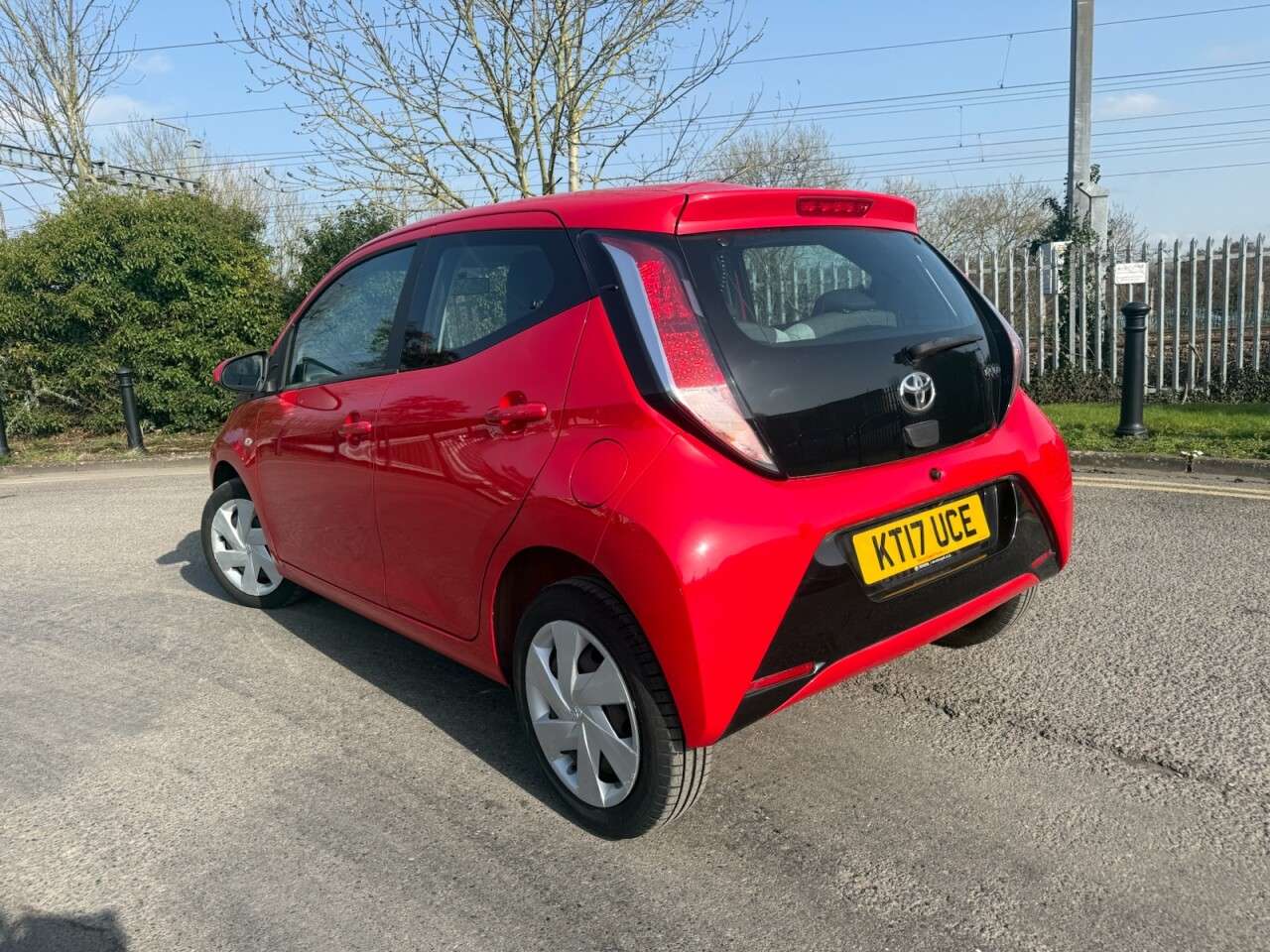 2017 TOYOTA AYGO 2017 TOYOTA AYGO