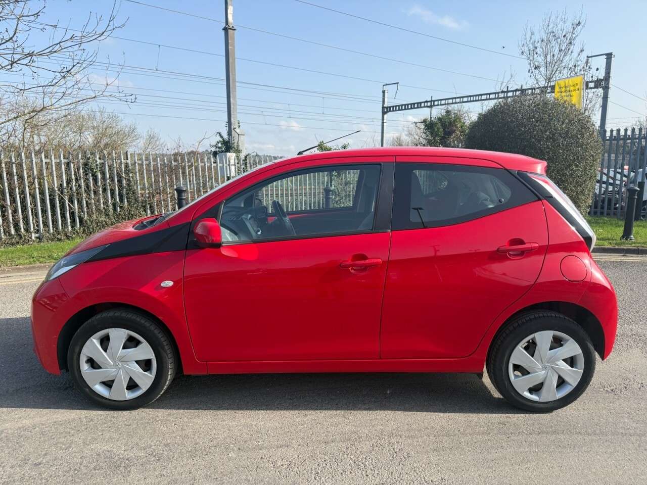 2017 TOYOTA AYGO 2017 TOYOTA AYGO