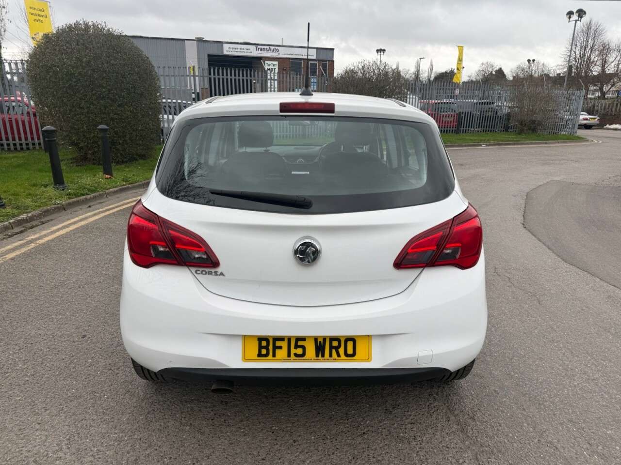 A 2015 VAUXHALL CORSA 1.4i ecoFLEX SRi Hatchback 5dr Petrol Manual Euro 6 (90 ps) Air con, Alloys A 2015 VAUXHALL CORSA 1.4i ecoFLEX SRi Hatchback 5dr Petrol Manual Euro 6 (90 ps) Air con, Alloys