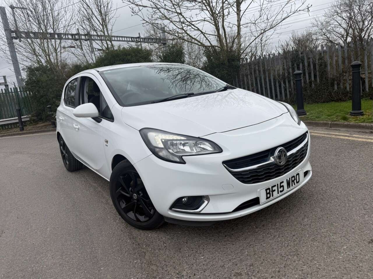A 2015 VAUXHALL CORSA 1.4i ecoFLEX SRi Hatchback 5dr Petrol Manual Euro 6 (90 ps) Air con, Alloys A 2015 VAUXHALL CORSA 1.4i ecoFLEX SRi Hatchback 5dr Petrol Manual Euro 6 (90 ps) Air con, Alloys