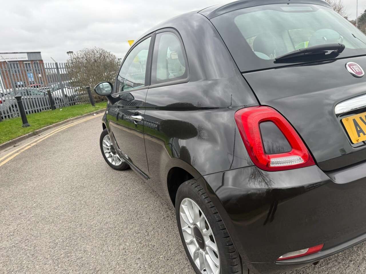 2017 FIAT 500 2017 FIAT 500