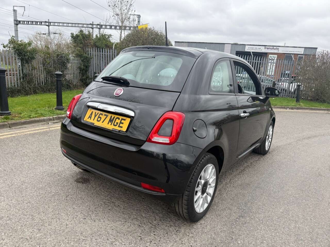 2017 FIAT 500 2017 FIAT 500