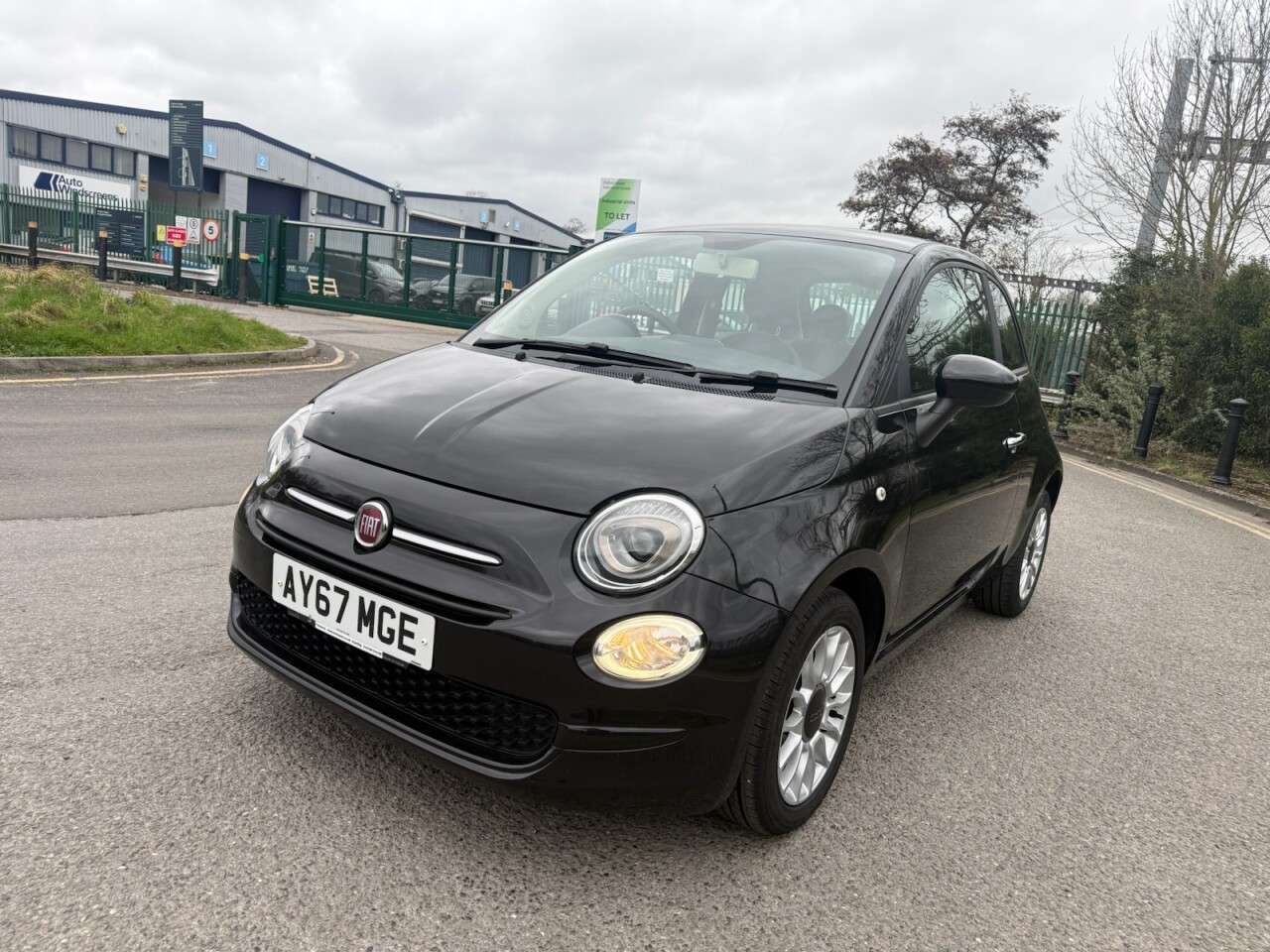 2017 FIAT 500 2017 FIAT 500