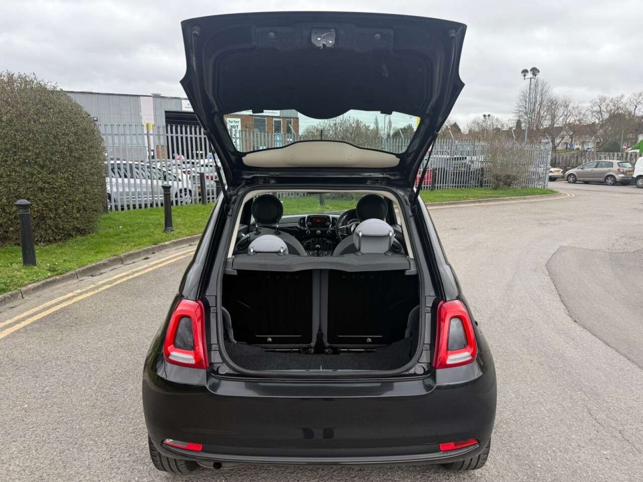 2017 FIAT 500 2017 FIAT 500