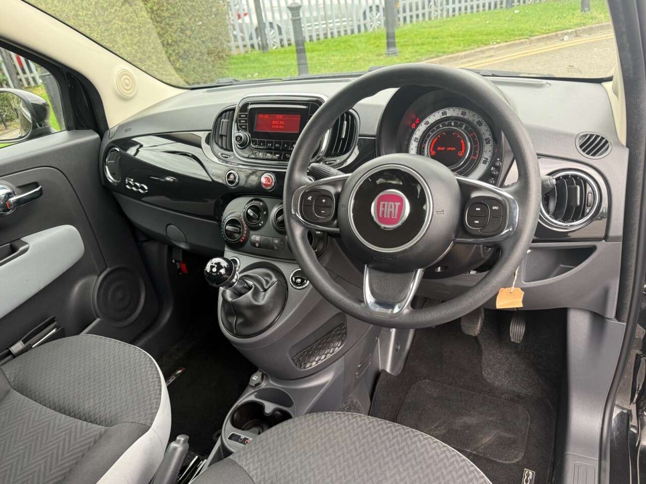 2017 FIAT 500 2017 FIAT 500