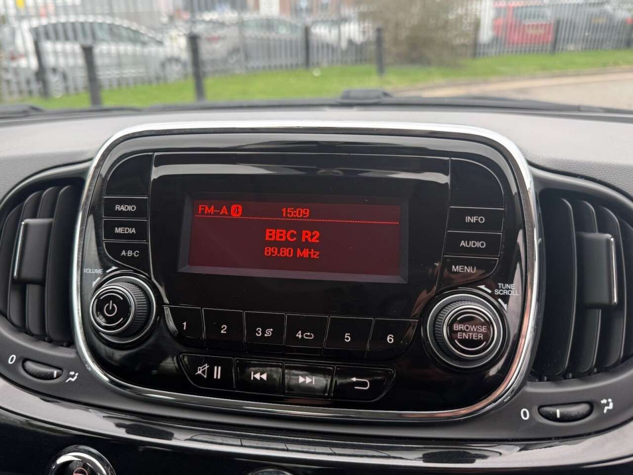 2017 FIAT 500 2017 FIAT 500