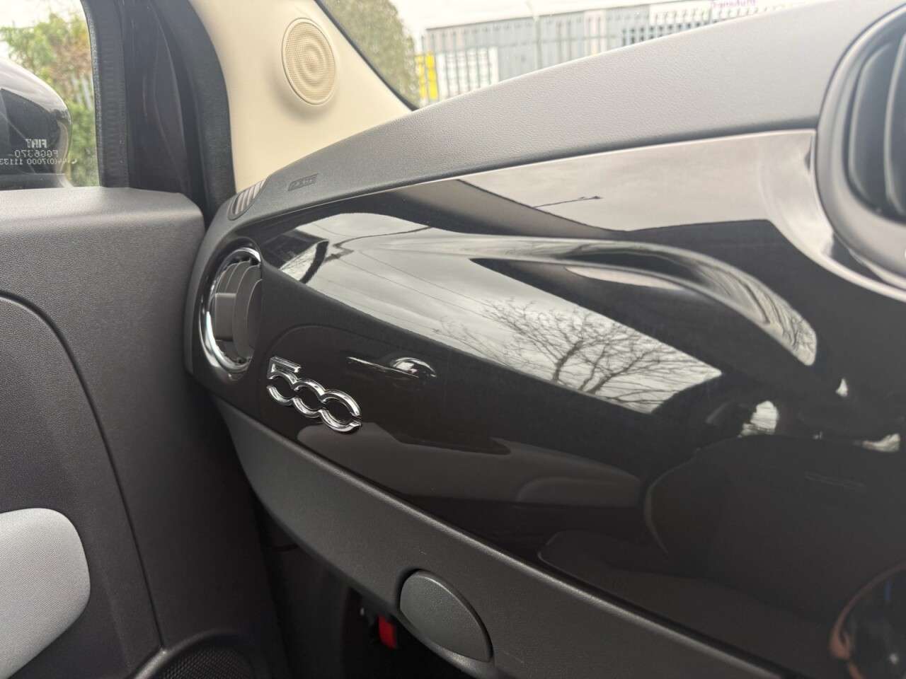 2017 FIAT 500 2017 FIAT 500