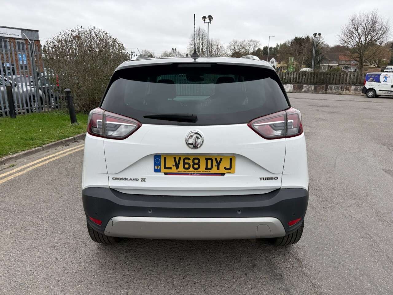 A 2018 VAUXHALL CROSSLAND X 1.2 Turbo GPF Elite Nav SUV 5dr Petrol Manual Euro 6 (s/s) (130 ps) 12 Mont A 2018 VAUXHALL CROSSLAND X 1.2 Turbo GPF Elite Nav SUV 5dr Petrol Manual Euro 6 (s/s) (130 ps) 12 Mont