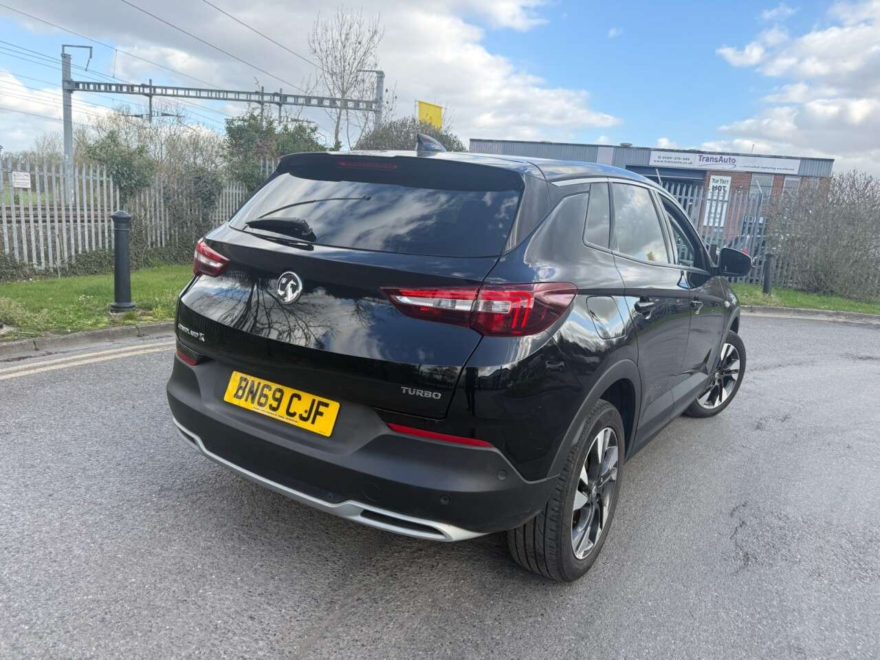 A 2019 VAUXHALL GRANDLAND X 1.2 Turbo GPF Sport Nav SUV 5dr Petrol Auto Euro 6 (s/s) (130 ps) 12 Months A 2019 VAUXHALL GRANDLAND X 1.2 Turbo GPF Sport Nav SUV 5dr Petrol Auto Euro 6 (s/s) (130 ps) 12 Months