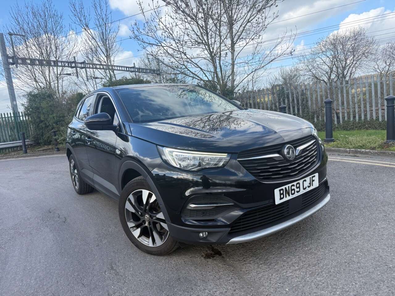 A 2019 VAUXHALL GRANDLAND X 1.2 Turbo GPF Sport Nav SUV 5dr Petrol Auto Euro 6 (s/s) (130 ps) 12 Months A 2019 VAUXHALL GRANDLAND X 1.2 Turbo GPF Sport Nav SUV 5dr Petrol Auto Euro 6 (s/s) (130 ps) 12 Months