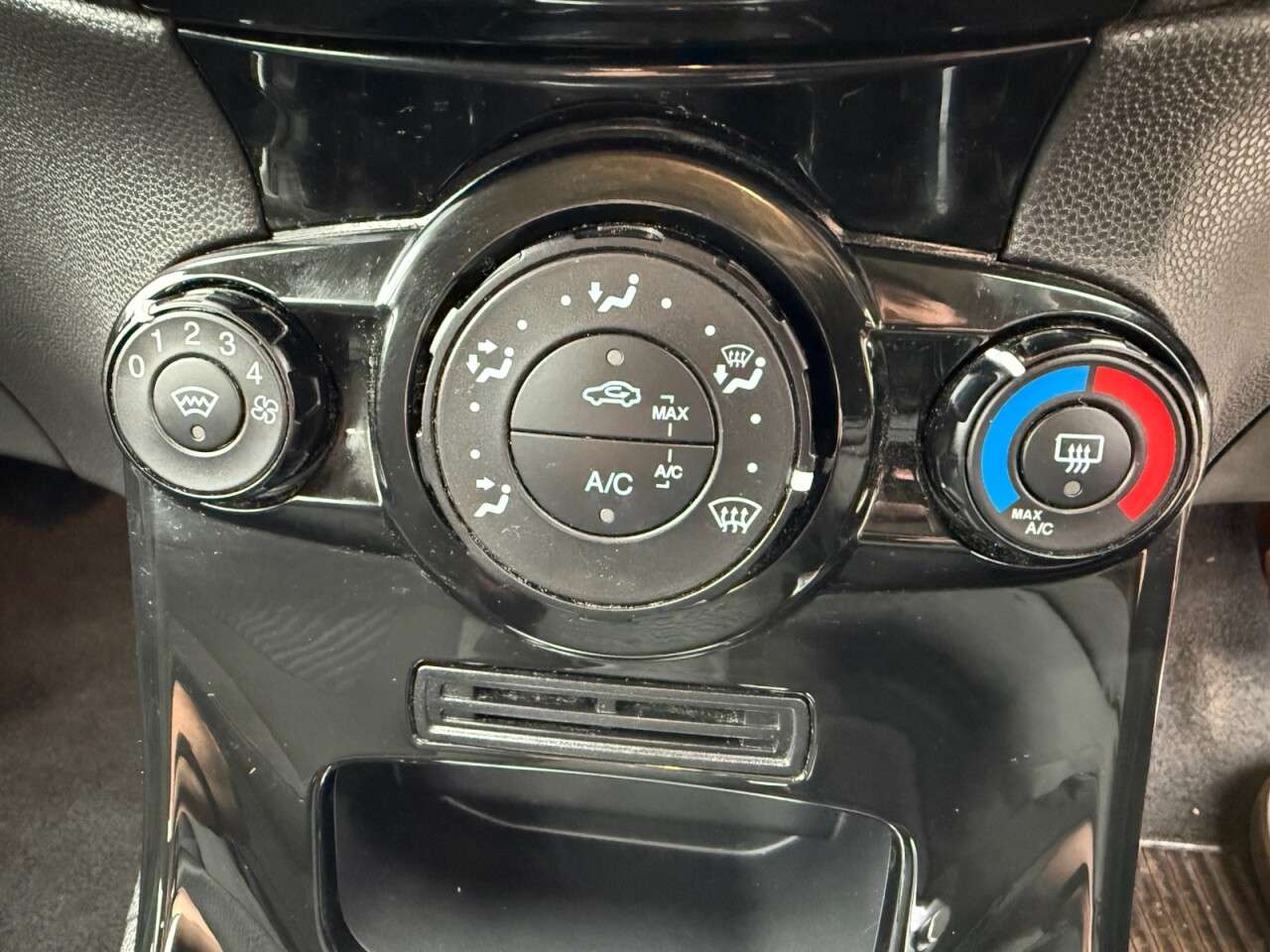 2017 FORD FIESTA 2017 FORD FIESTA
