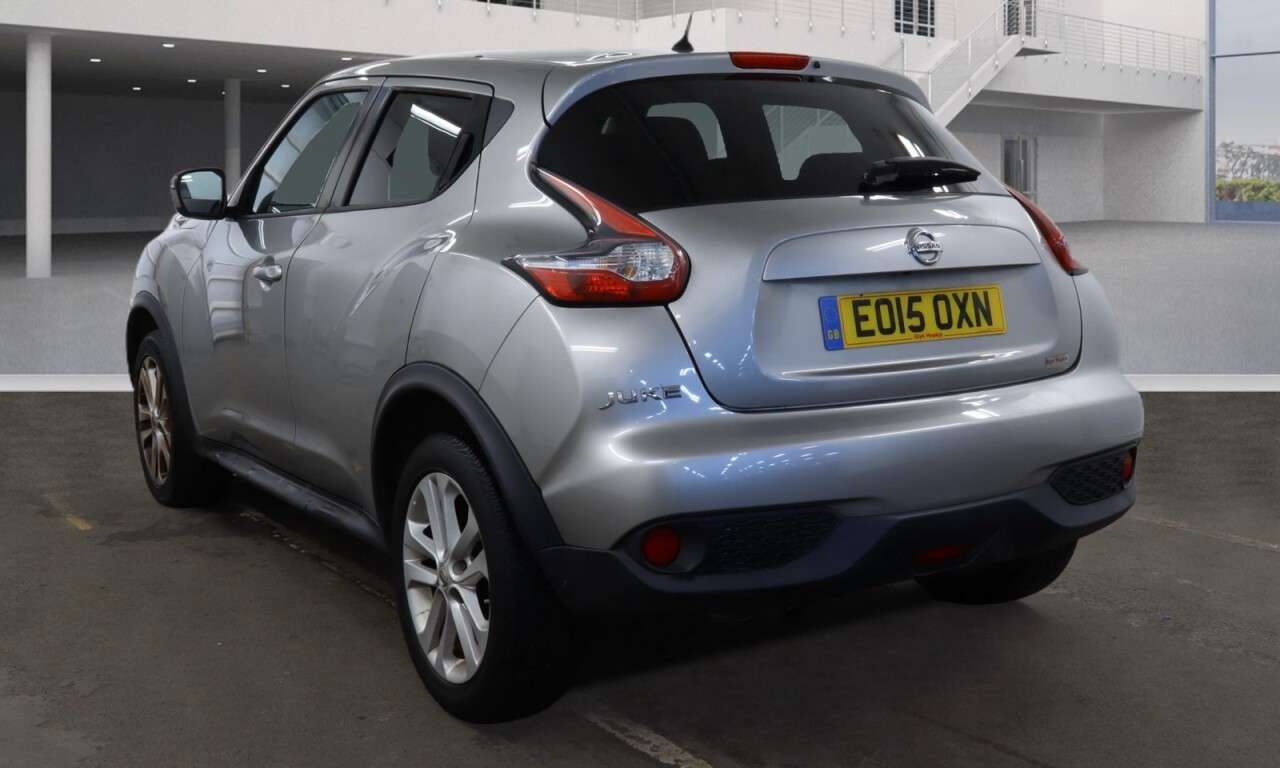 A 2015 NISSAN JUKE 1.2 DIG-T Acenta Premium SUV 5dr Petrol Manual 6Spd Euro 5 (s/s) (115 ps) 1 A 2015 NISSAN JUKE 1.2 DIG-T Acenta Premium SUV 5dr Petrol Manual 6Spd Euro 5 (s/s) (115 ps) 1
