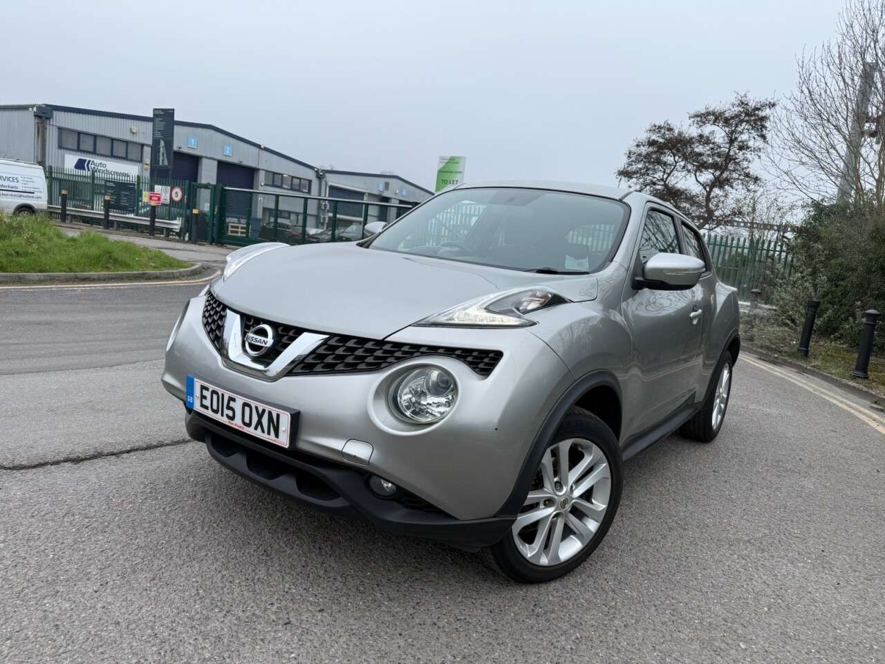A 2015 NISSAN JUKE 1.2 DIG-T Acenta Premium SUV 5dr Petrol Manual 6Spd Euro 5 (s/s) (115 ps) 1 A 2015 NISSAN JUKE 1.2 DIG-T Acenta Premium SUV 5dr Petrol Manual 6Spd Euro 5 (s/s) (115 ps) 1