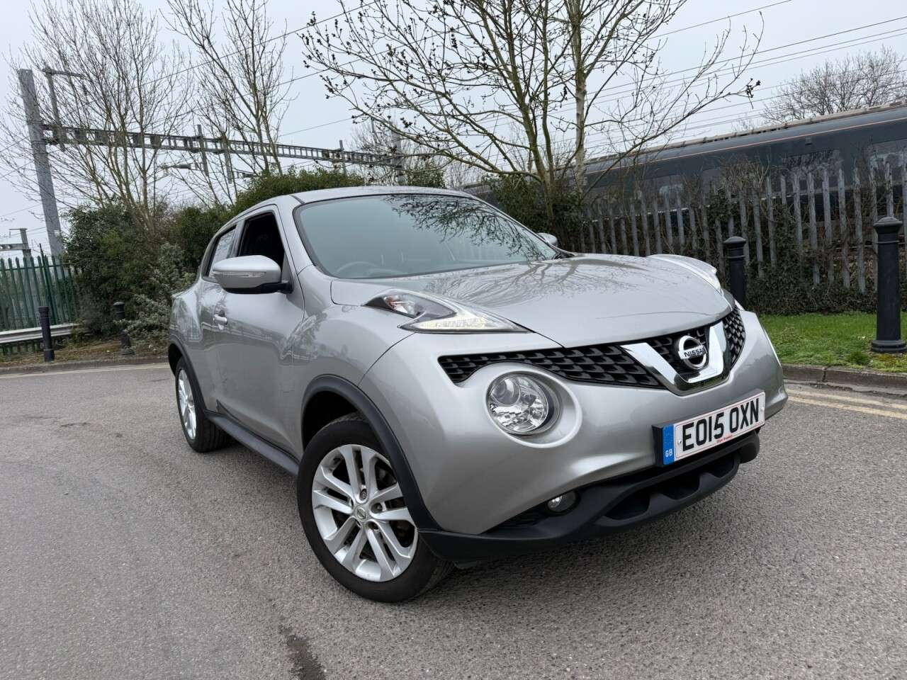 A 2015 NISSAN JUKE 1.2 DIG-T Acenta Premium SUV 5dr Petrol Manual 6Spd Euro 5 (s/s) (115 ps) 1 A 2015 NISSAN JUKE 1.2 DIG-T Acenta Premium SUV 5dr Petrol Manual 6Spd Euro 5 (s/s) (115 ps) 1