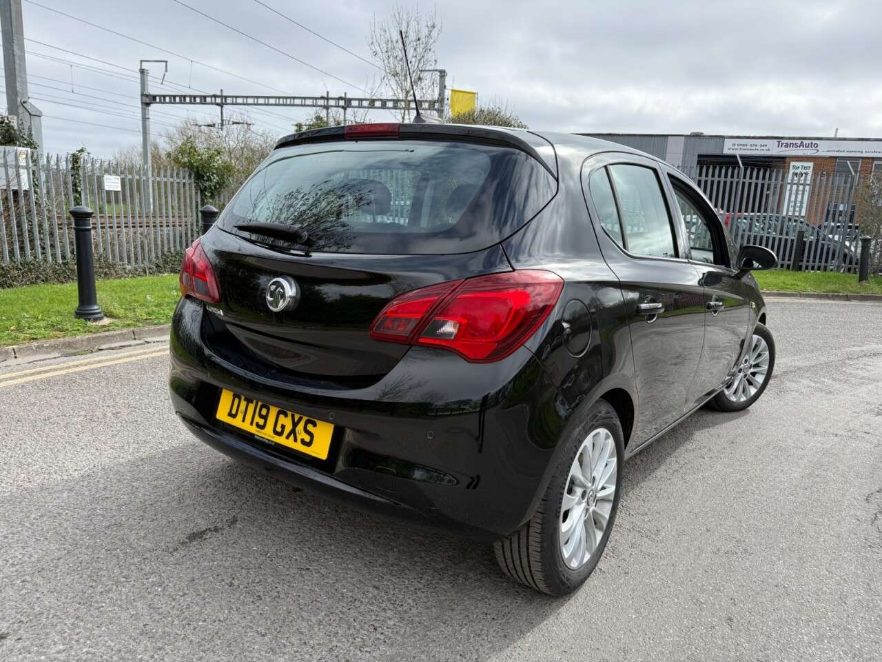 A 2019 VAUXHALL CORSA 1.4i ecoTEC SE Nav Hatchback 5dr Petrol Manual Euro 6 (90 ps) 12 Months MOT A 2019 VAUXHALL CORSA 1.4i ecoTEC SE Nav Hatchback 5dr Petrol Manual Euro 6 (90 ps) 12 Months MOT