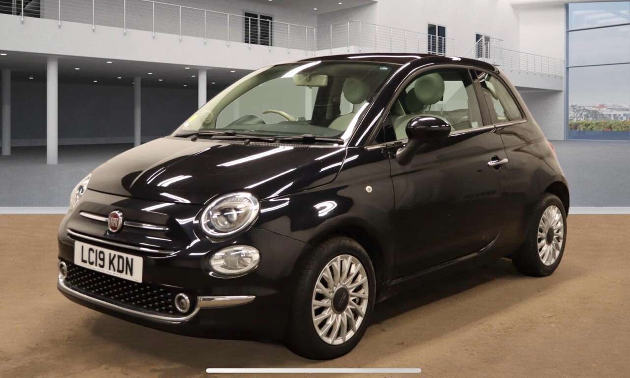 A 2019 FIAT 500 1.2 Lounge Hatchback 3dr Petrol Manual Euro 6 (s/s) (69 bhp) 12 Months MOT A 2019 FIAT 500 1.2 Lounge Hatchback 3dr Petrol Manual Euro 6 (s/s) (69 bhp) 12 Months MOT