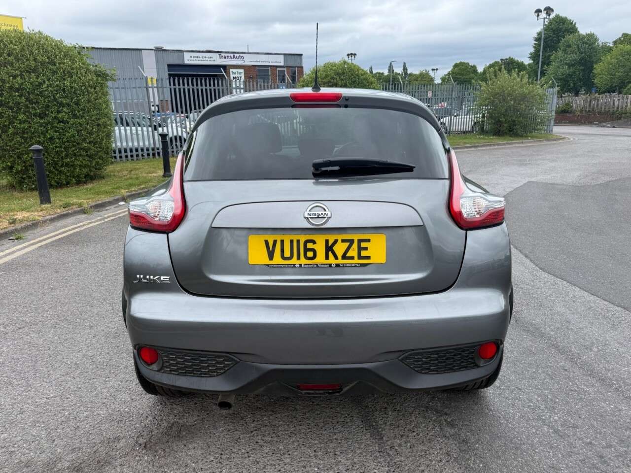 A 2016 NISSAN JUKE 1.2 DIG-T N-Connecta SUV 5dr Petrol Manual Euro 6 (s/s) (115 ps) 12 Months A 2016 NISSAN JUKE 1.2 DIG-T N-Connecta SUV 5dr Petrol Manual Euro 6 (s/s) (115 ps) 12 Months