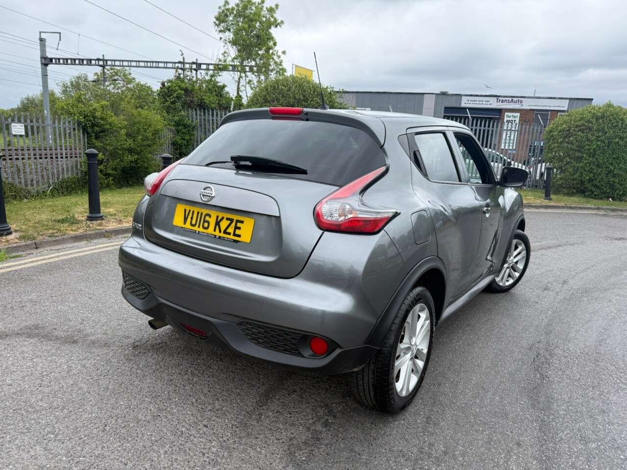 A 2016 NISSAN JUKE 1.2 DIG-T N-Connecta SUV 5dr Petrol Manual Euro 6 (s/s) (115 ps) 12 Months A 2016 NISSAN JUKE 1.2 DIG-T N-Connecta SUV 5dr Petrol Manual Euro 6 (s/s) (115 ps) 12 Months