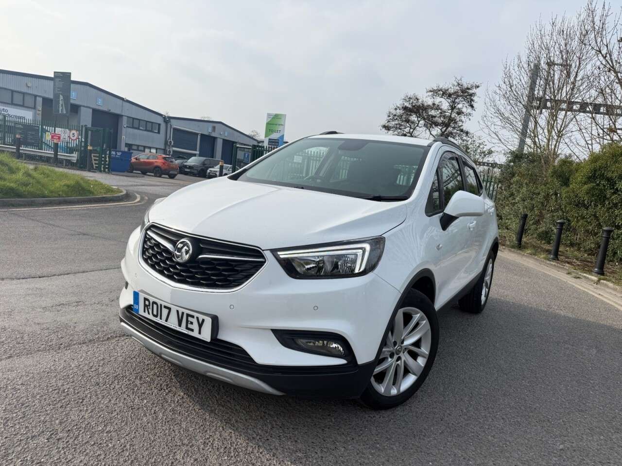 A 2017 VAUXHALL MOKKA X 1.6i Active SUV 5dr Petrol Manual Euro 6 (s/s) (115 ps) 12 Months MOT + 6 M A 2017 VAUXHALL MOKKA X 1.6i Active SUV 5dr Petrol Manual Euro 6 (s/s) (115 ps) 12 Months MOT + 6 M