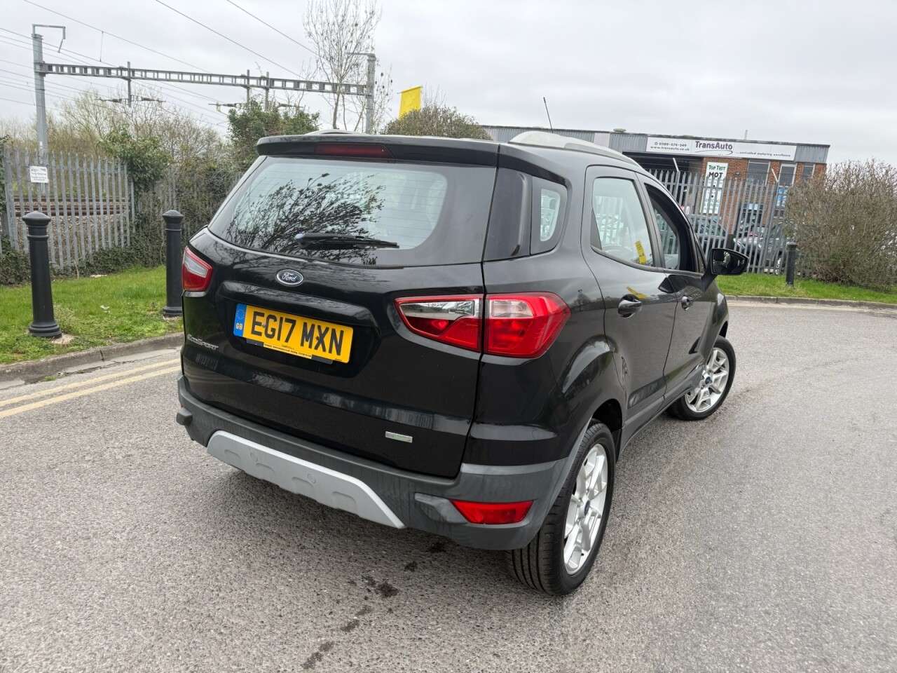 A 2017 FORD ECOSPORT 1.0T EcoBoost Titanium SUV 5dr Petrol Manual 2WD Euro 5 (s/s) (125 ps) 12 M A 2017 FORD ECOSPORT 1.0T EcoBoost Titanium SUV 5dr Petrol Manual 2WD Euro 5 (s/s) (125 ps) 12 M