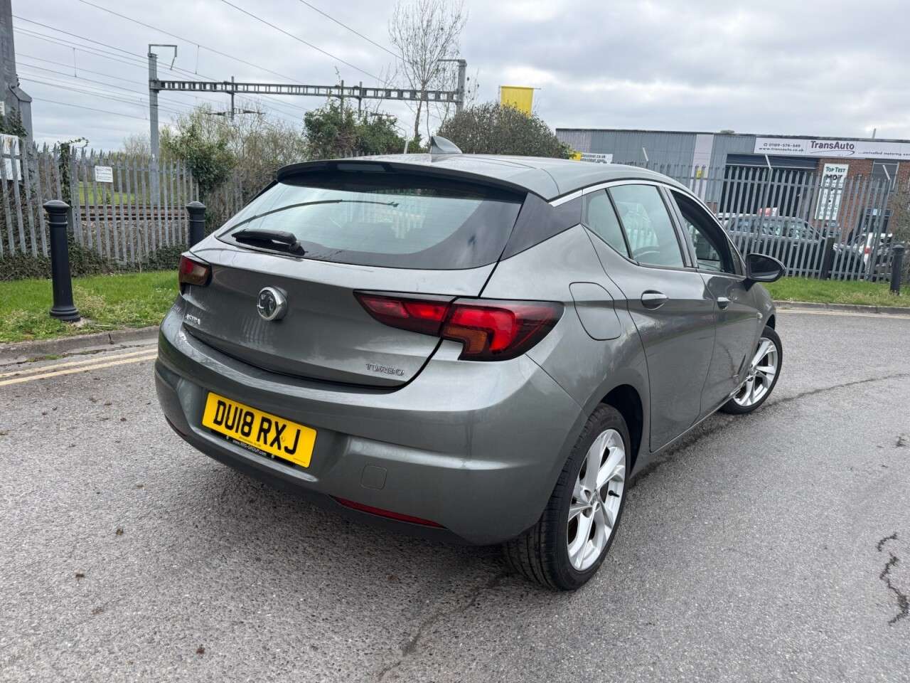 A 2018 VAUXHALL ASTRA 1.4i Turbo SRi Nav Hatchback 5dr Petrol Manual Euro 6 (150 ps) 12 MONTHS MO A 2018 VAUXHALL ASTRA 1.4i Turbo SRi Nav Hatchback 5dr Petrol Manual Euro 6 (150 ps) 12 MONTHS MO