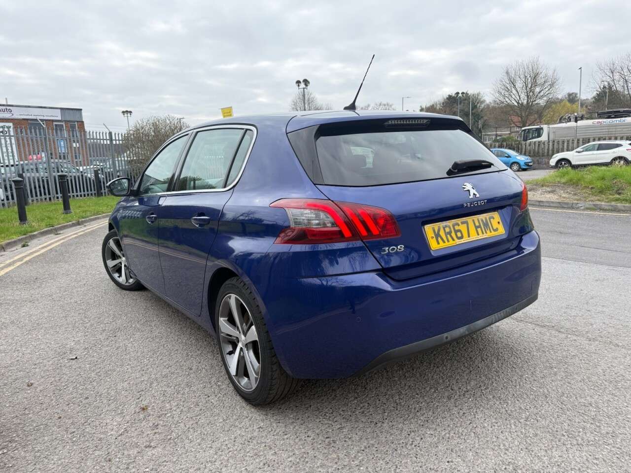 2017 PEUGEOT 308 2017 PEUGEOT 308