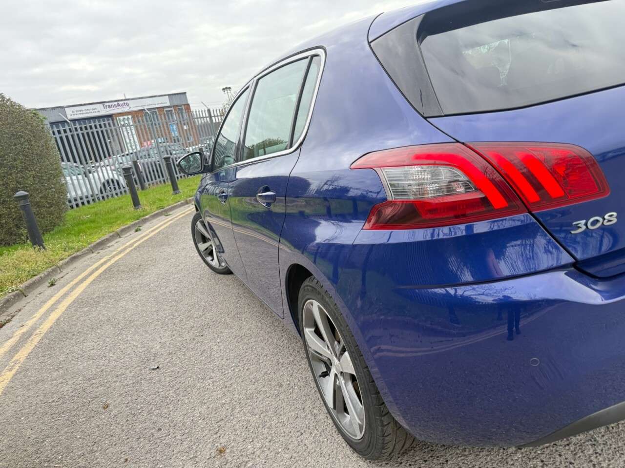 2017 PEUGEOT 308 2017 PEUGEOT 308