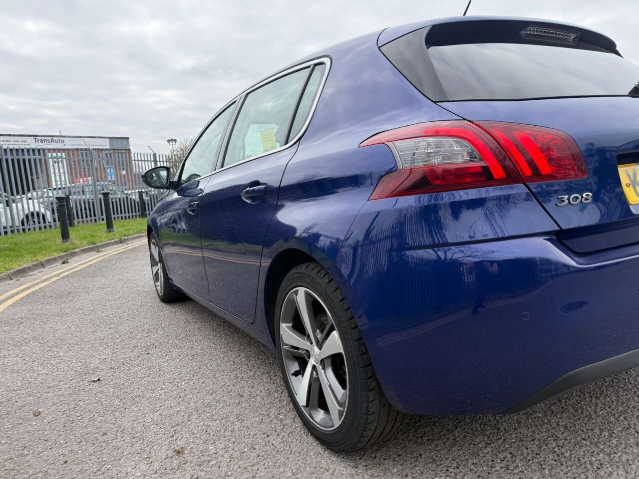 2017 PEUGEOT 308 2017 PEUGEOT 308