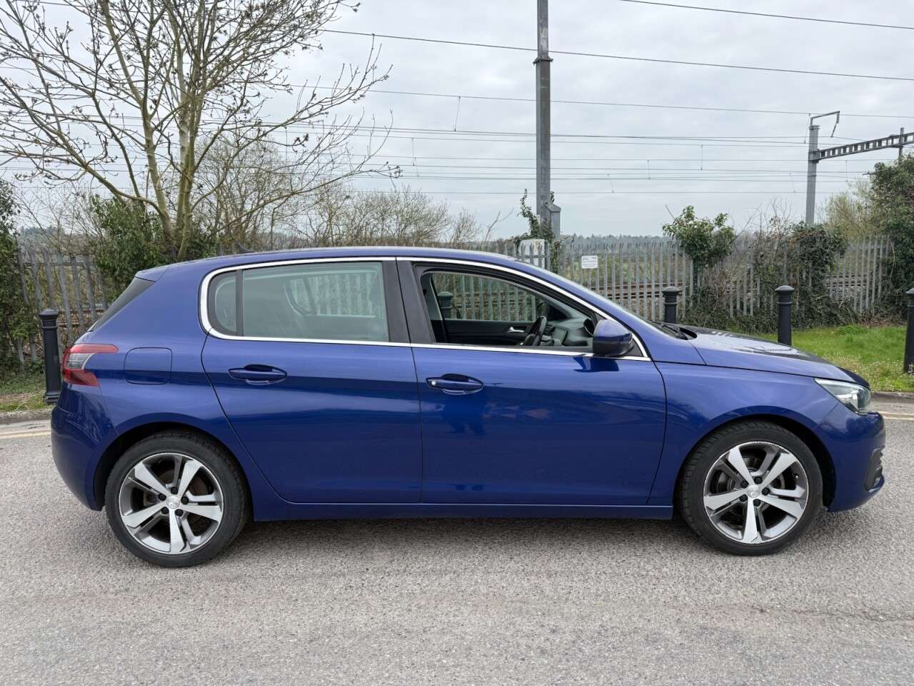 2017 PEUGEOT 308 2017 PEUGEOT 308
