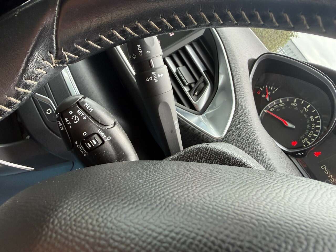 2017 PEUGEOT 308 2017 PEUGEOT 308