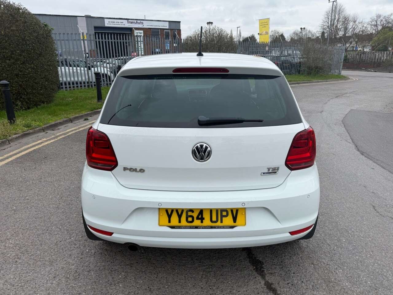 A 2015 VOLKSWAGEN POLO 1.2 TSI BlueMotion Tech SEL Hatchback 3dr Petrol Manual Euro 6 (s/s) (110 p A 2015 VOLKSWAGEN POLO 1.2 TSI BlueMotion Tech SEL Hatchback 3dr Petrol Manual Euro 6 (s/s) (110 p