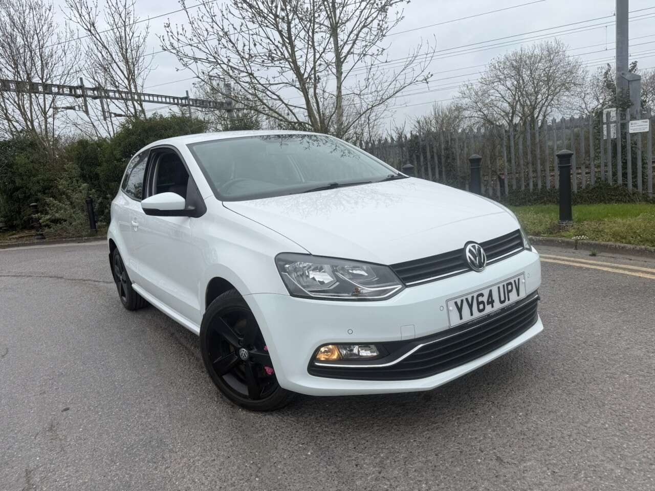 A 2015 VOLKSWAGEN POLO 1.2 TSI BlueMotion Tech SEL Hatchback 3dr Petrol Manual Euro 6 (s/s) (110 p A 2015 VOLKSWAGEN POLO 1.2 TSI BlueMotion Tech SEL Hatchback 3dr Petrol Manual Euro 6 (s/s) (110 p