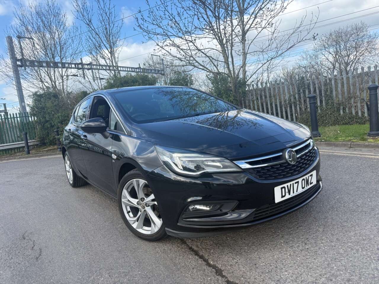A 2017 VAUXHALL ASTRA 1.4i Turbo SRi Hatchback 5dr Petrol Manual Euro 6 (150 ps) Economical .Hatc A 2017 VAUXHALL ASTRA 1.4i Turbo SRi Hatchback 5dr Petrol Manual Euro 6 (150 ps) Economical .Hatc
