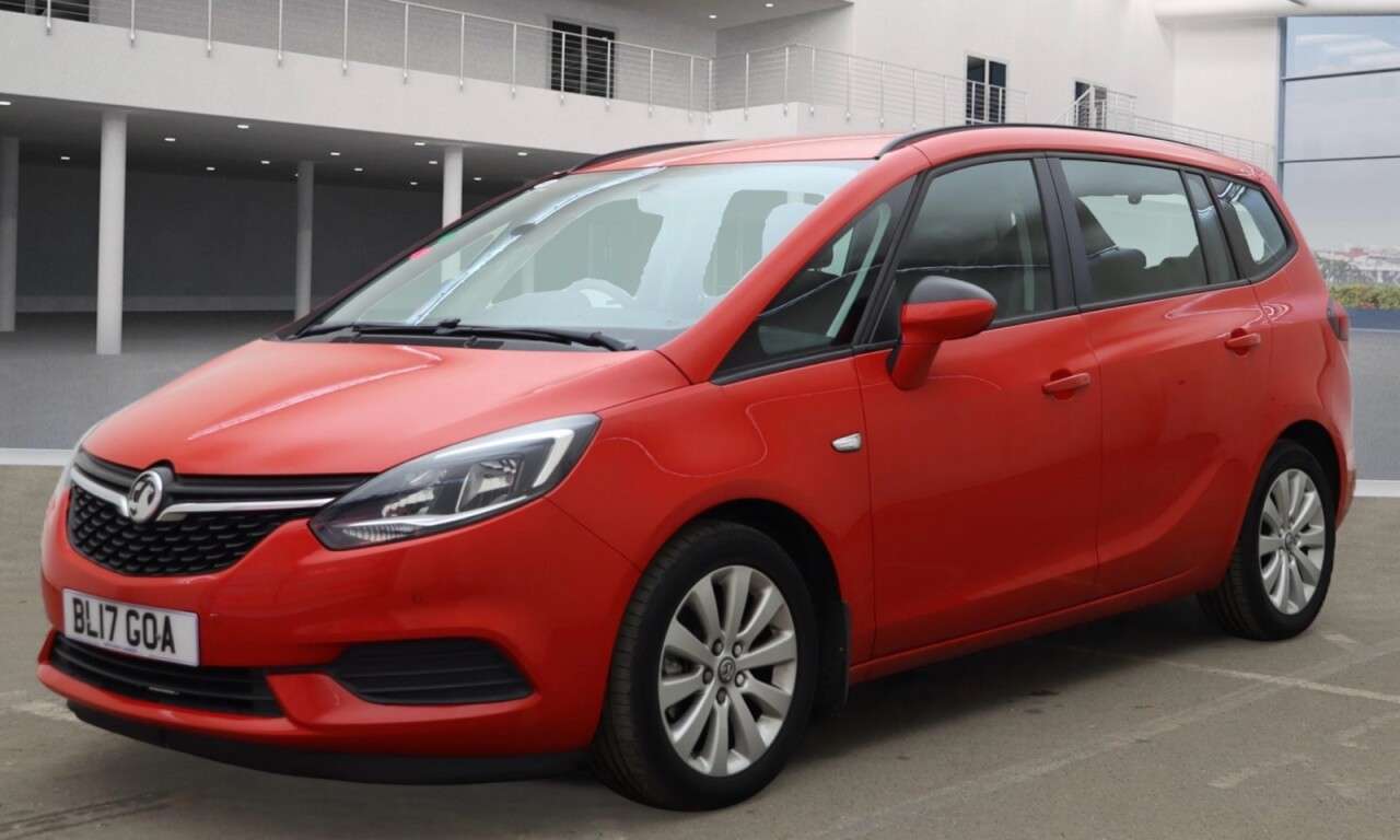A 2017 VAUXHALL ZAFIRA TOURER 1.4i Turbo Design MPV 5dr Petrol Auto Euro 6 (140 ps) 7 Seats A 2017 VAUXHALL ZAFIRA TOURER 1.4i Turbo Design MPV 5dr Petrol Auto Euro 6 (140 ps) 7 Seats