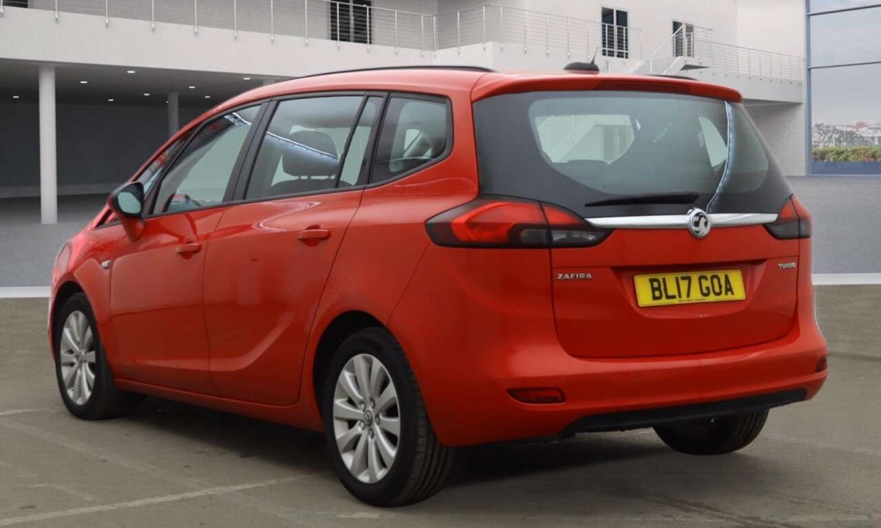 A 2017 VAUXHALL ZAFIRA TOURER 1.4i Turbo Design MPV 5dr Petrol Auto Euro 6 (140 ps) 7 Seats A 2017 VAUXHALL ZAFIRA TOURER 1.4i Turbo Design MPV 5dr Petrol Auto Euro 6 (140 ps) 7 Seats