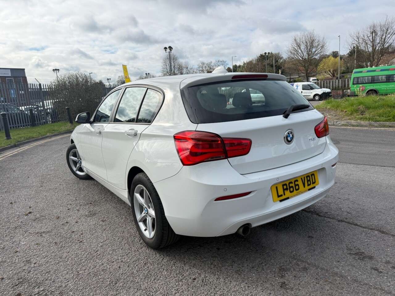 2017 BMW 1 SERIES 2017 BMW 1 SERIES