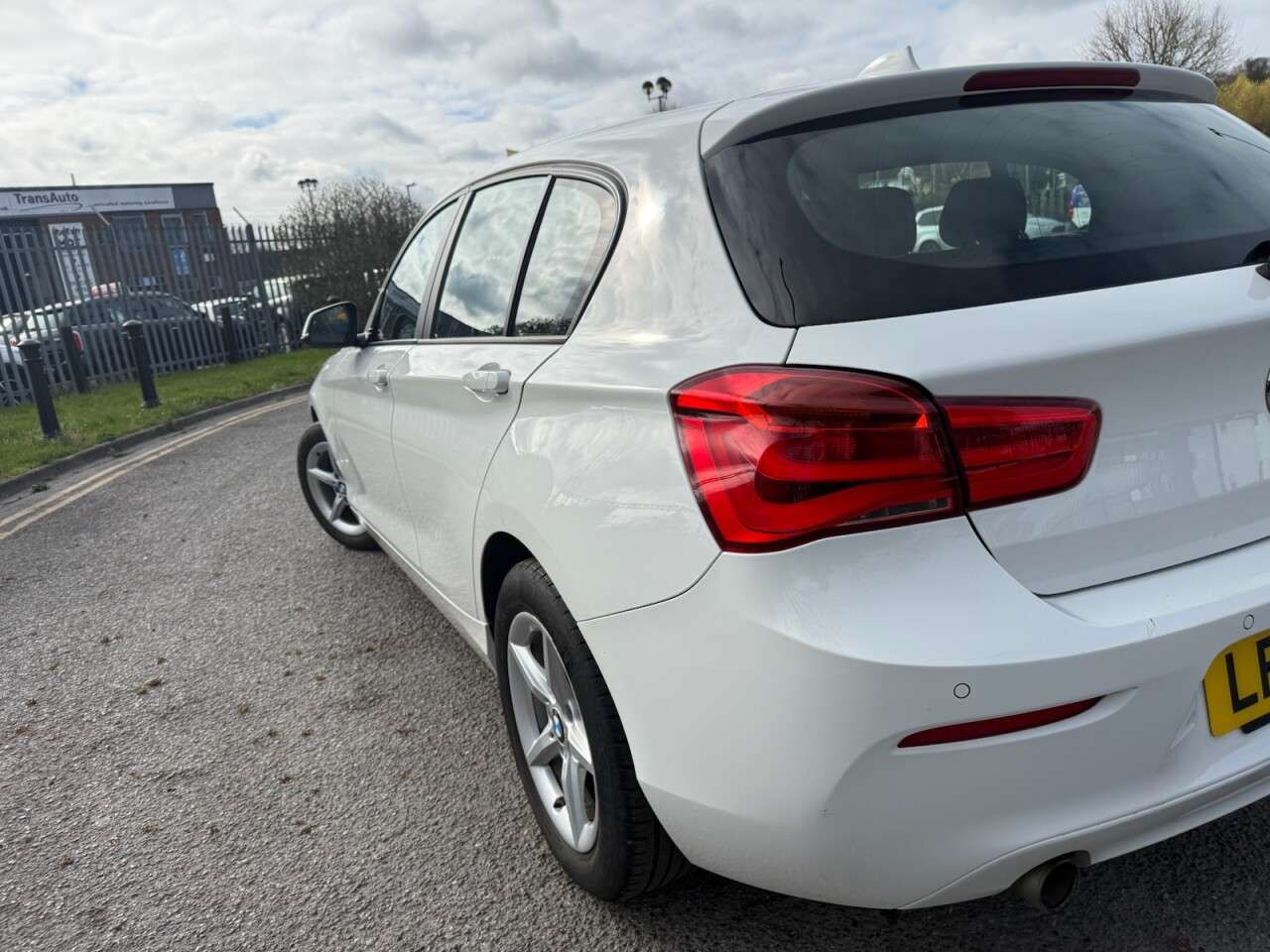 2017 BMW 1 SERIES 2017 BMW 1 SERIES