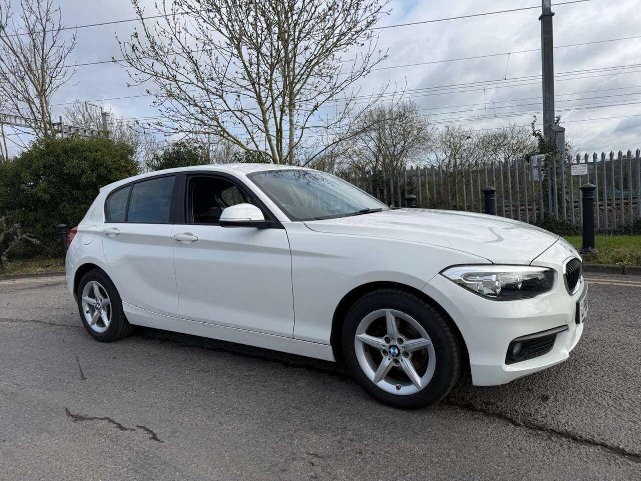 2017 BMW 1 SERIES 2017 BMW 1 SERIES