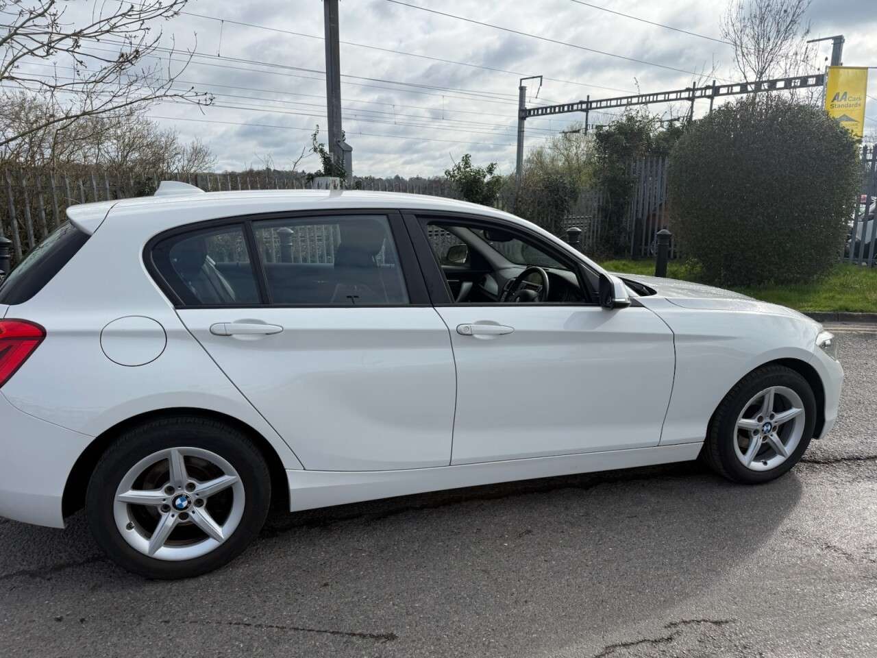 2017 BMW 1 SERIES 2017 BMW 1 SERIES