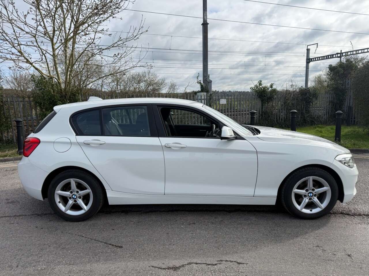 2017 BMW 1 SERIES 2017 BMW 1 SERIES