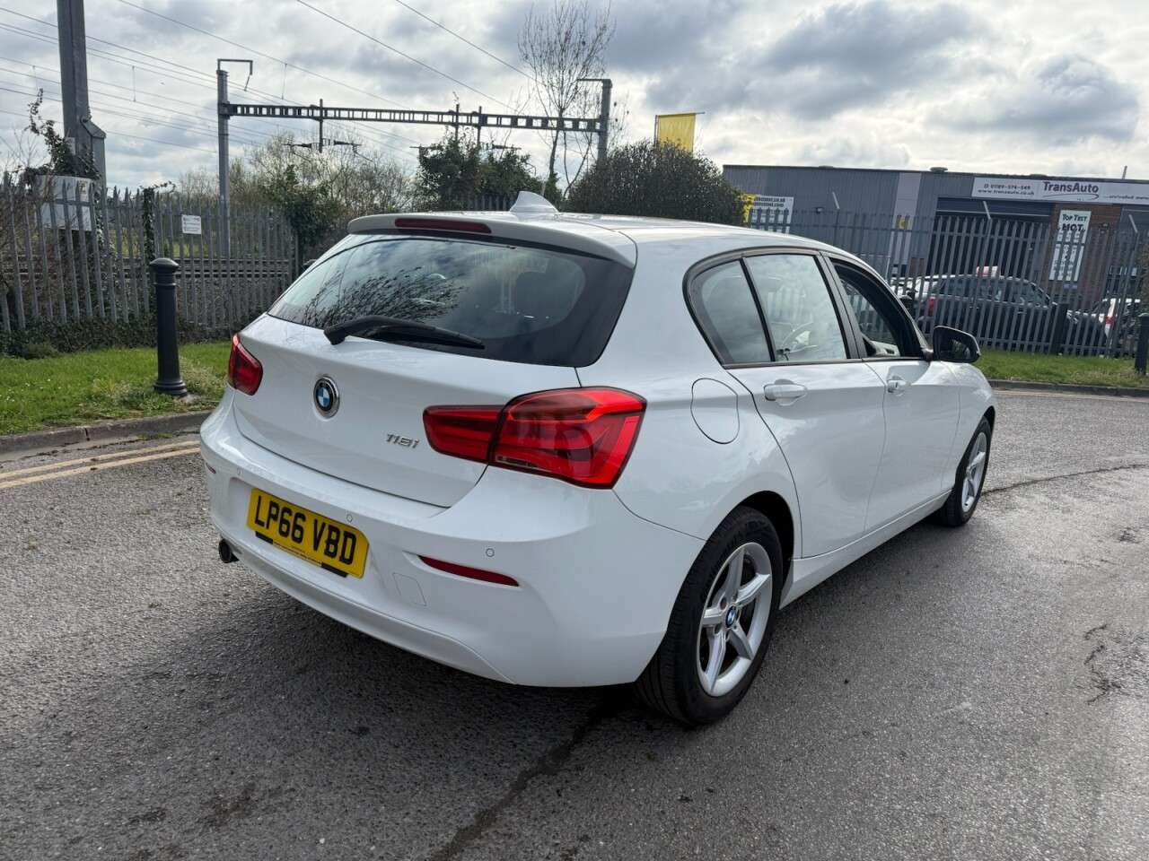 2017 BMW 1 SERIES 2017 BMW 1 SERIES