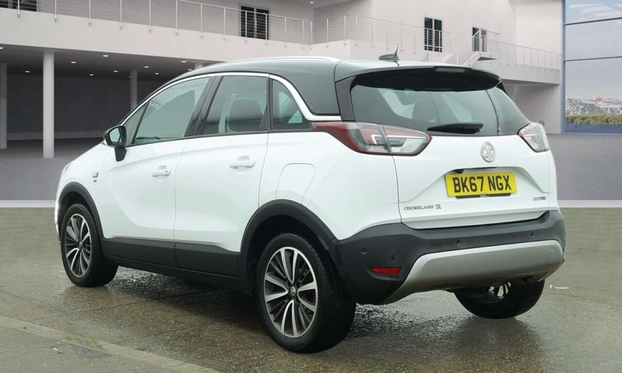 A 2017 VAUXHALL CROSSLAND X 1.2 Turbo ecoTEC Elite Nav SUV 5dr Petrol Manual Euro 6 (s/s) (110 ps) Econ A 2017 VAUXHALL CROSSLAND X 1.2 Turbo ecoTEC Elite Nav SUV 5dr Petrol Manual Euro 6 (s/s) (110 ps) Econ