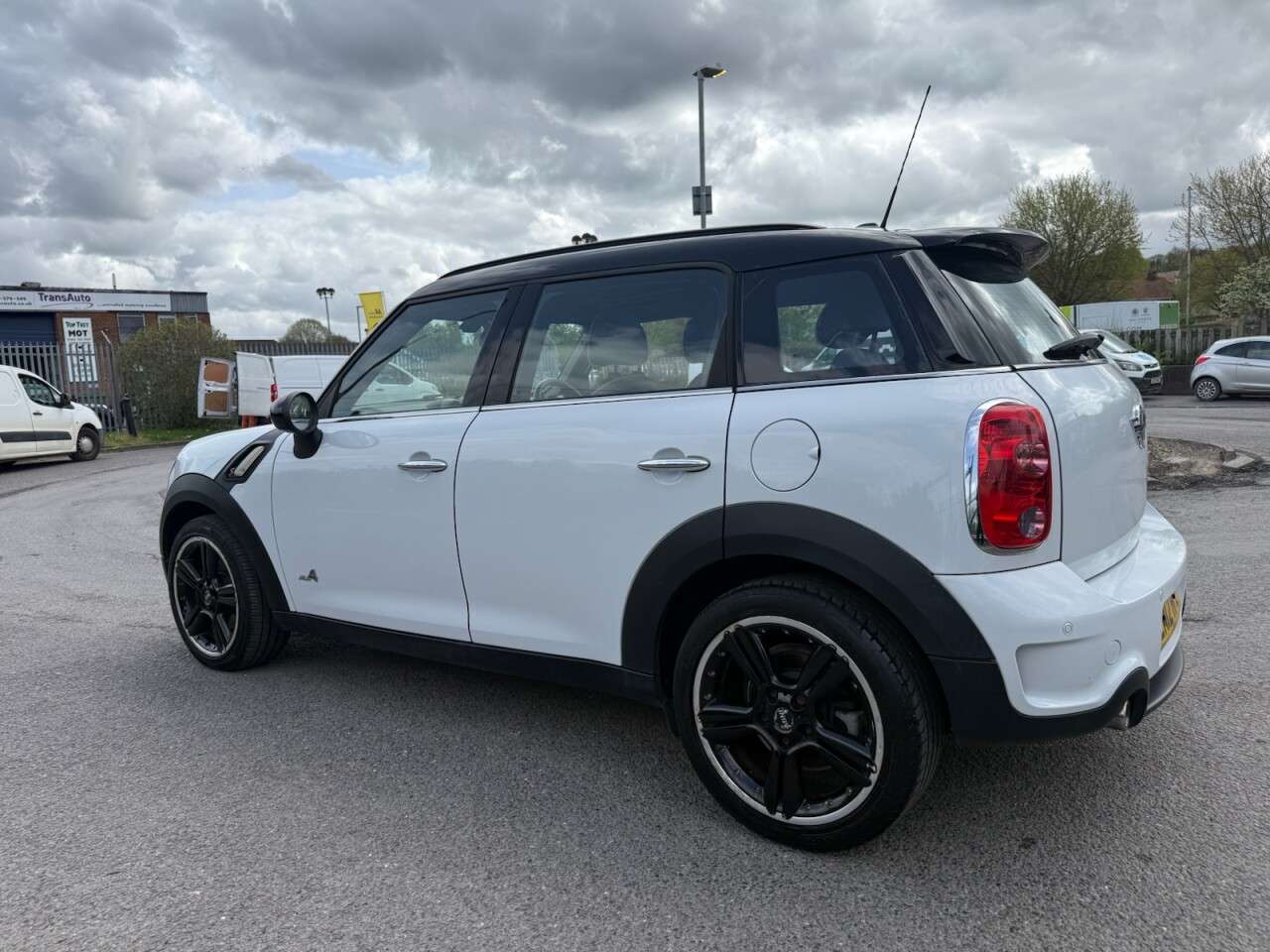 2012 MINI COUNTRYMAN 2012 MINI COUNTRYMAN