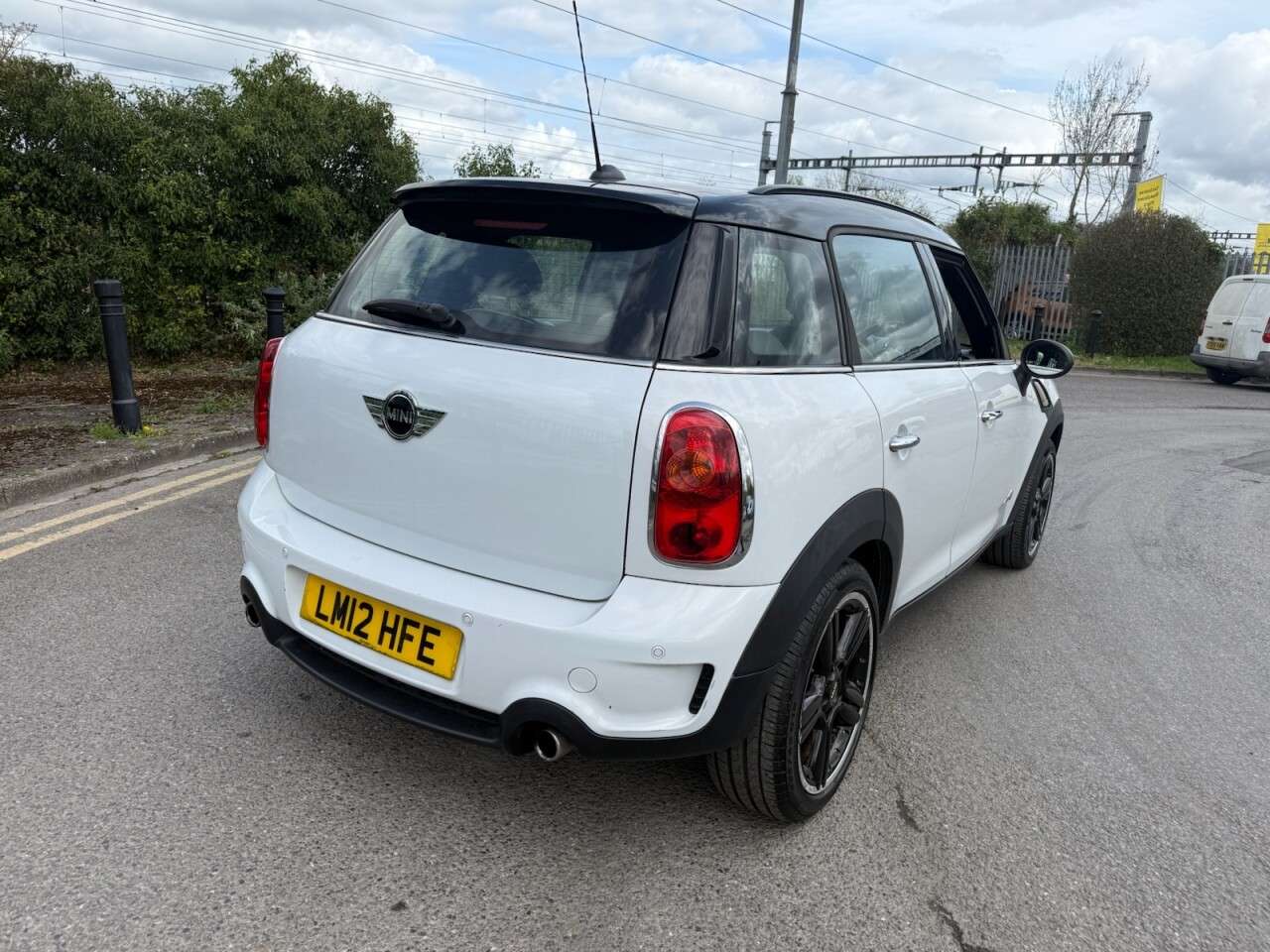 2012 MINI COUNTRYMAN 2012 MINI COUNTRYMAN