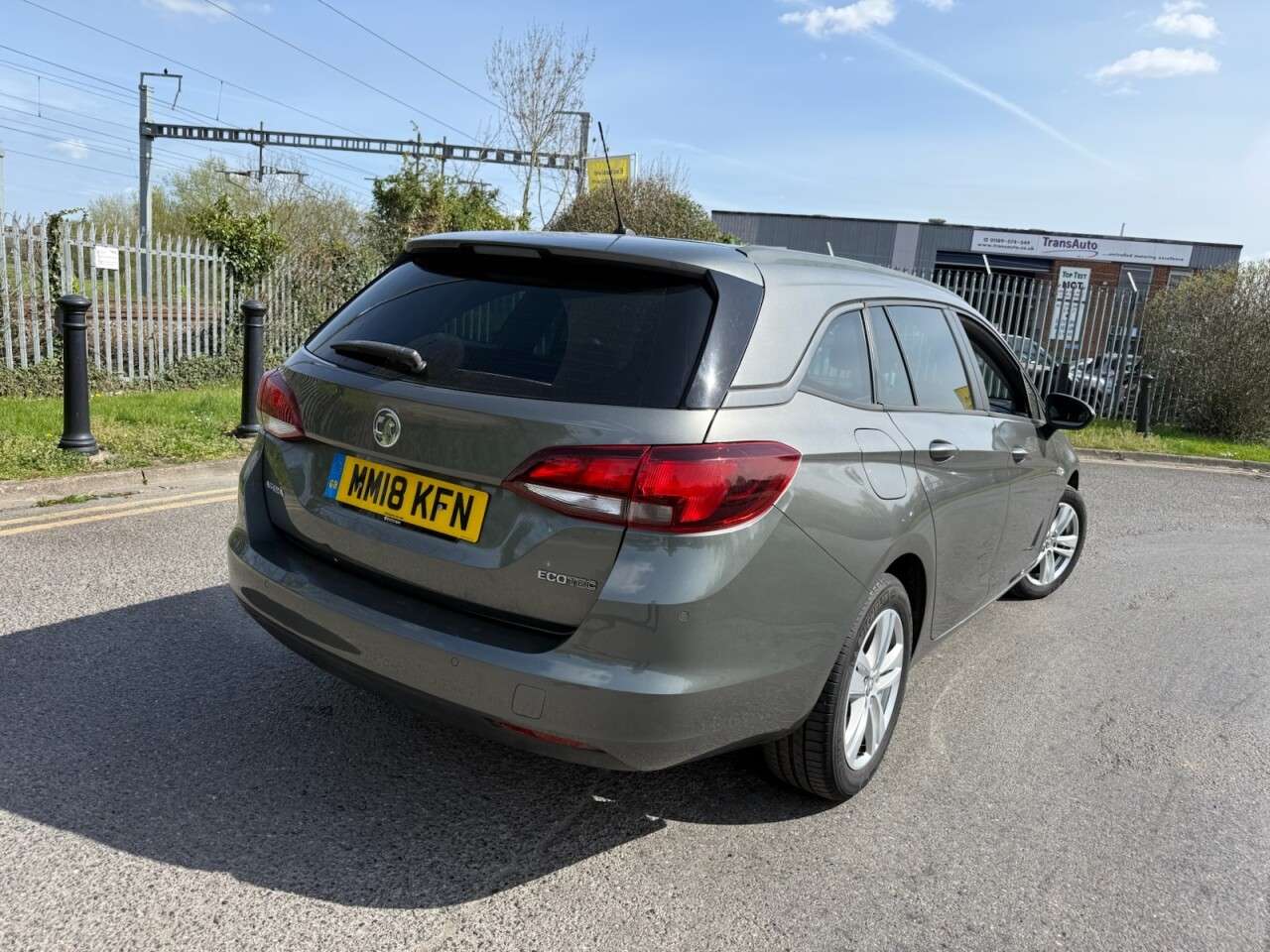A 2018 VAUXHALL ASTRA 1.0i Turbo ecoTEC Design Sports Tourer 5dr Petrol Manual Euro 6 (s/s) (105 A 2018 VAUXHALL ASTRA 1.0i Turbo ecoTEC Design Sports Tourer 5dr Petrol Manual Euro 6 (s/s) (105